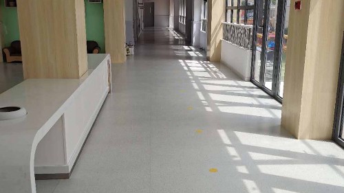 潔福PVC地板為何在醫院、學校、商場受歡迎？